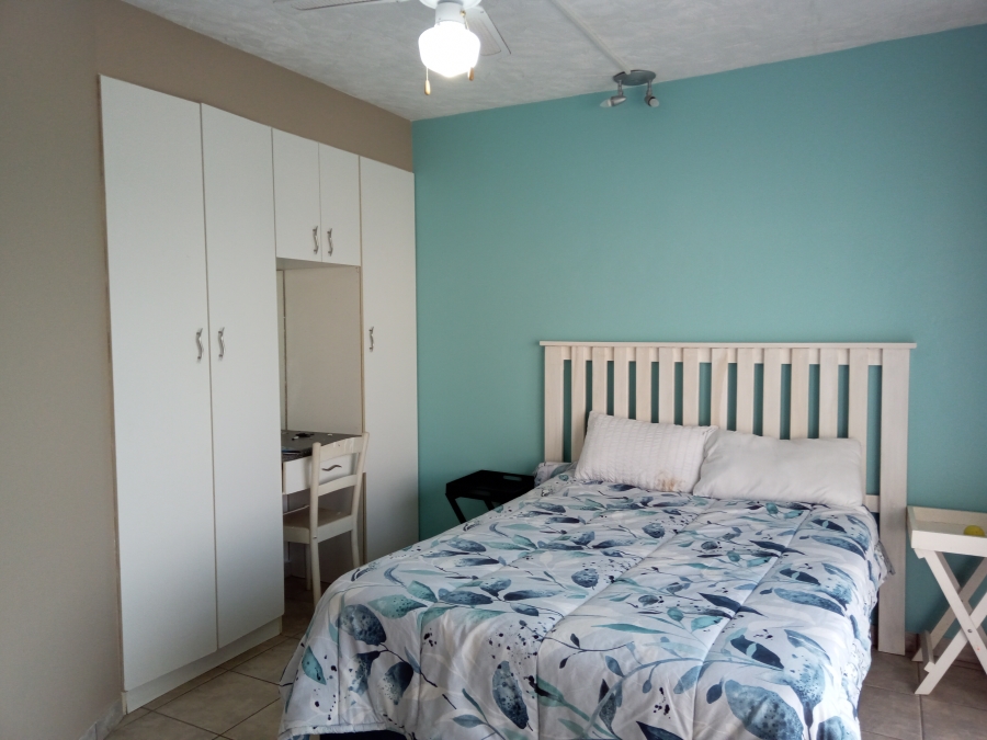 9 Bedroom Property for Sale in Glenmore KwaZulu-Natal