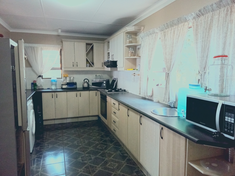 9 Bedroom Property for Sale in Glenmore KwaZulu-Natal