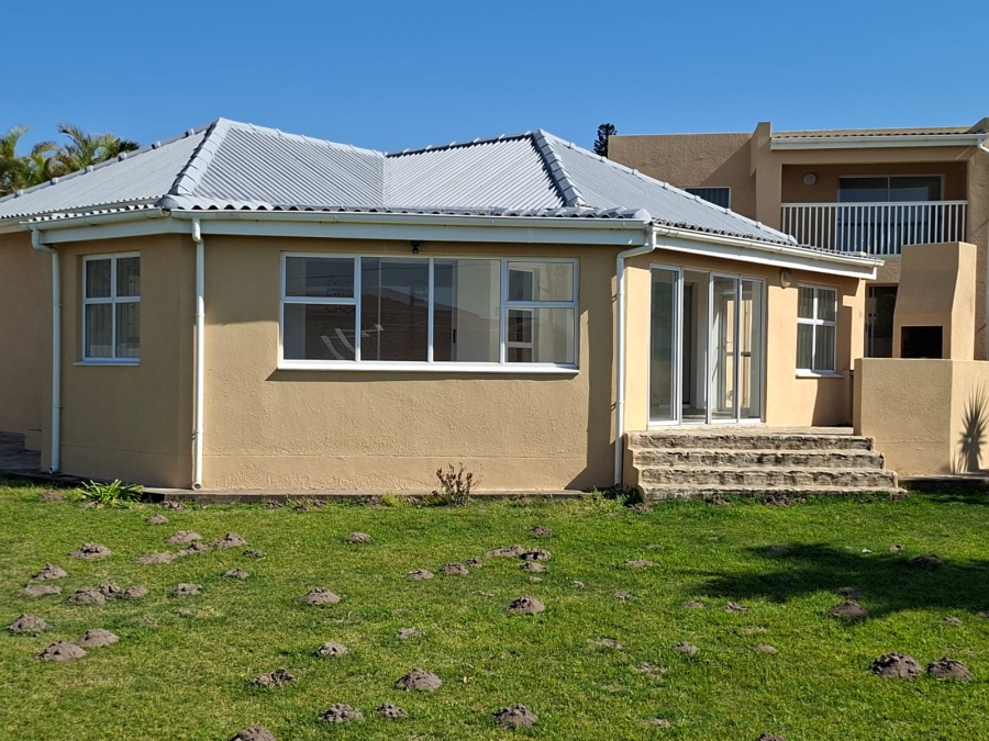 6 Bedroom Property for Sale in St Michaels On Sea KwaZulu-Natal