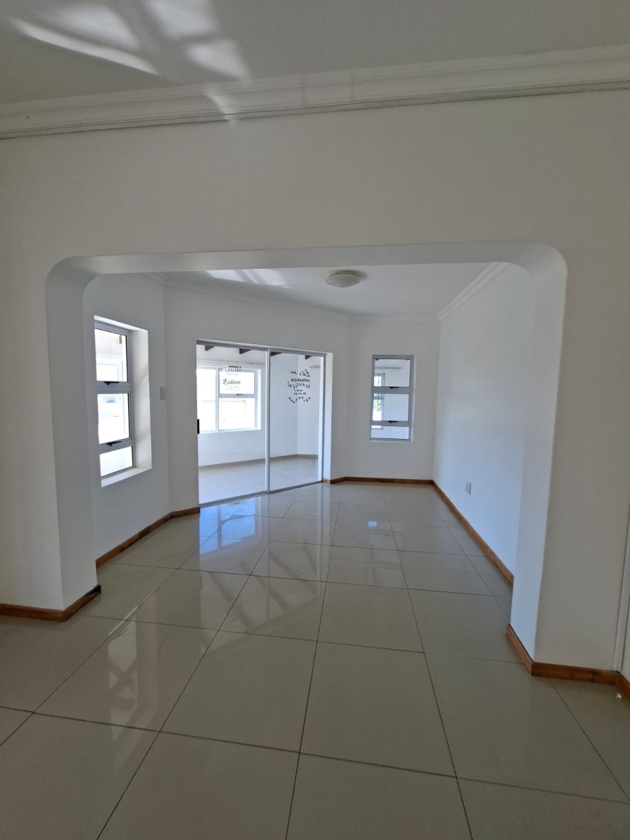 6 Bedroom Property for Sale in St Michaels On Sea KwaZulu-Natal