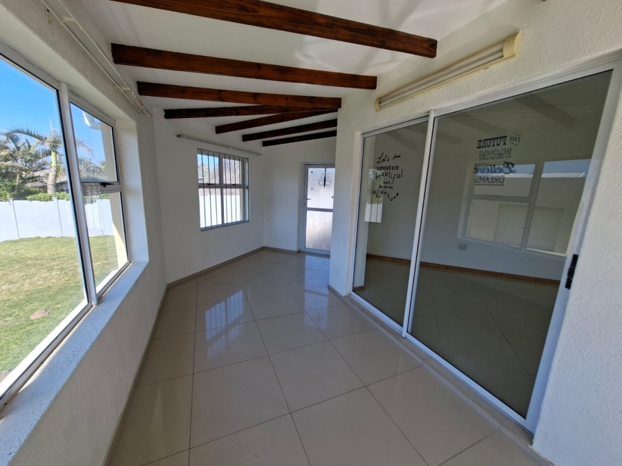 6 Bedroom Property for Sale in St Michaels On Sea KwaZulu-Natal