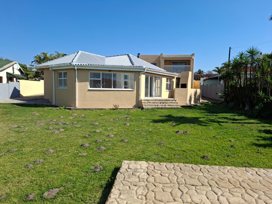 6 Bedroom Property for Sale in St Michaels On Sea KwaZulu-Natal