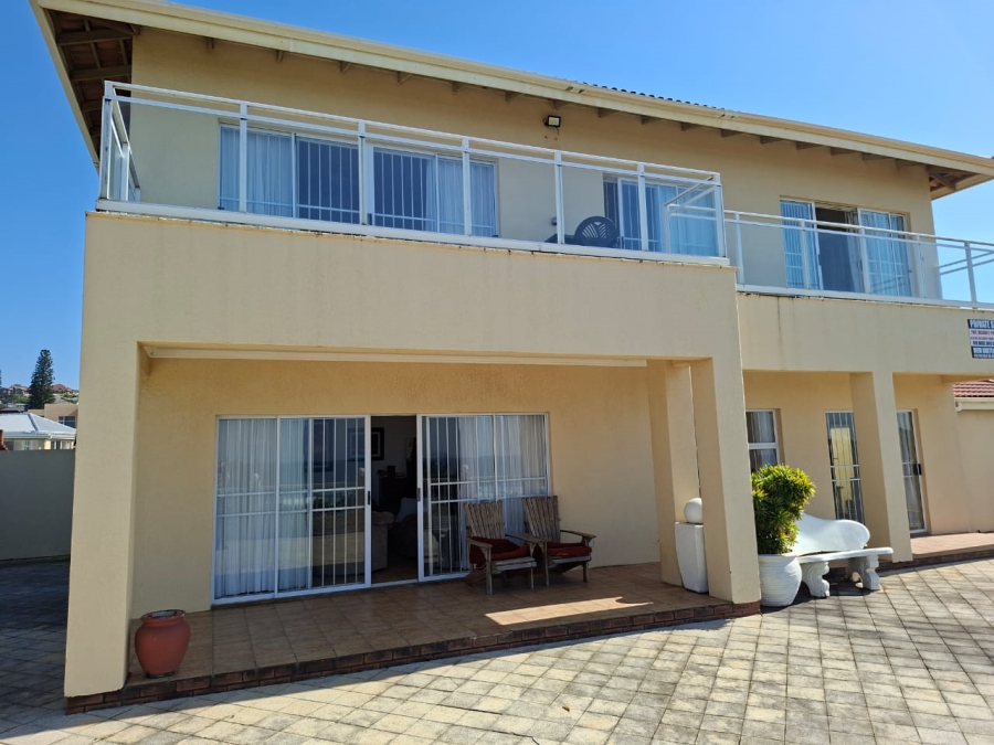 8 Bedroom Property for Sale in St Michaels On Sea KwaZulu-Natal