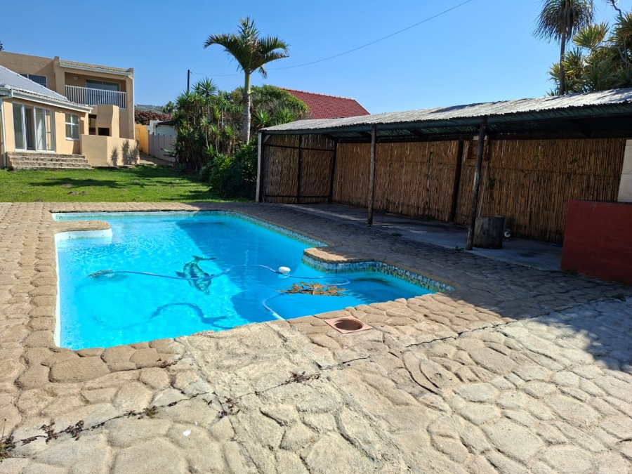 8 Bedroom Property for Sale in St Michaels On Sea KwaZulu-Natal