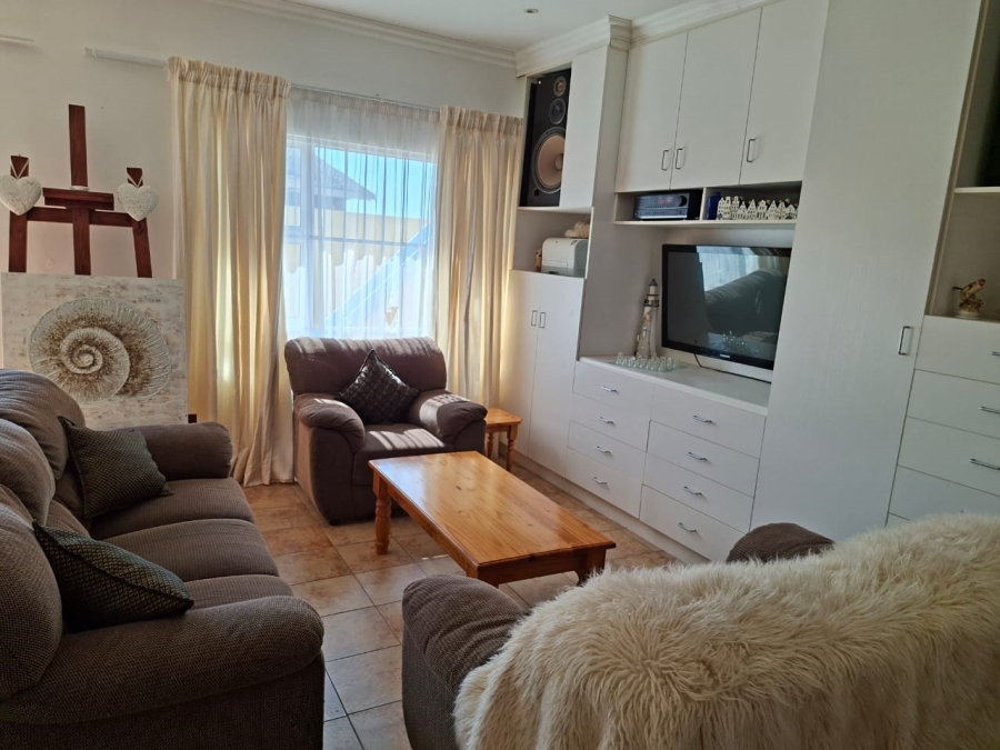 8 Bedroom Property for Sale in St Michaels On Sea KwaZulu-Natal
