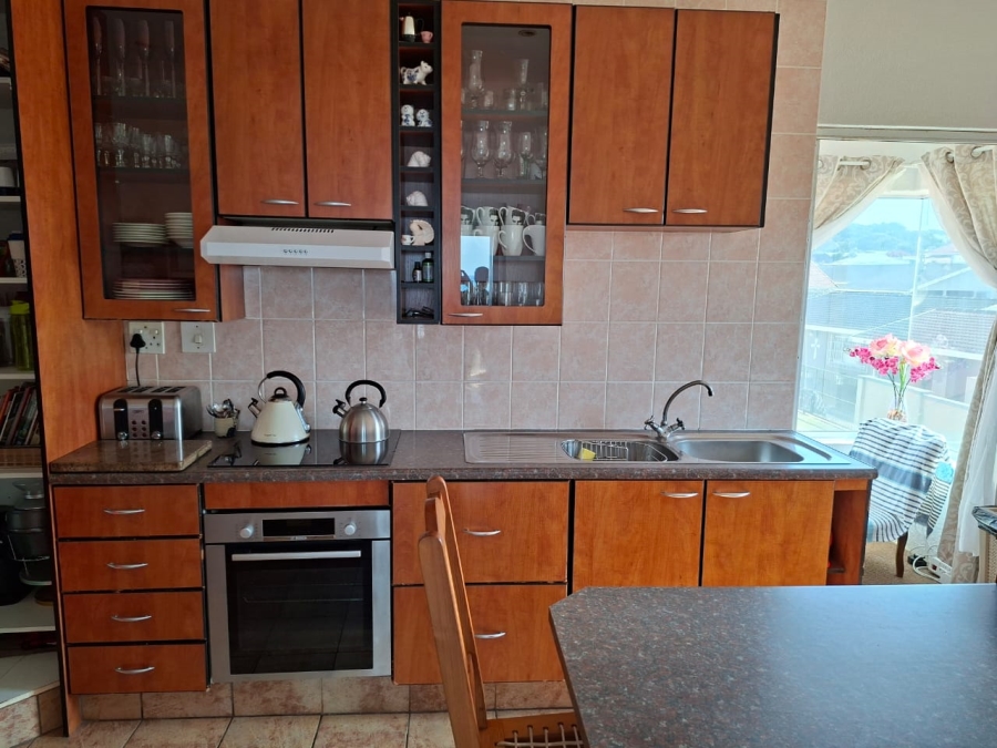 8 Bedroom Property for Sale in St Michaels On Sea KwaZulu-Natal