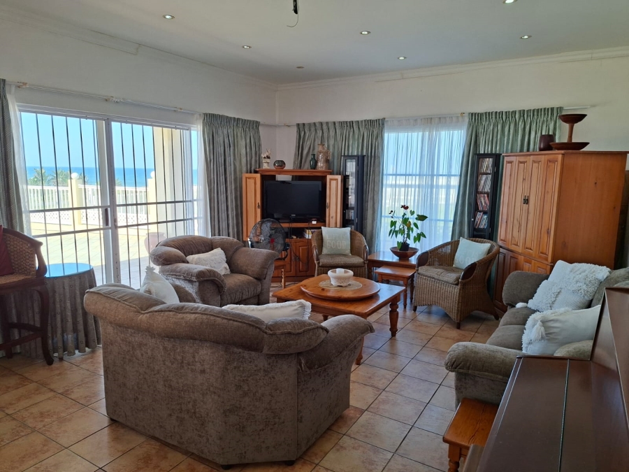 8 Bedroom Property for Sale in St Michaels On Sea KwaZulu-Natal