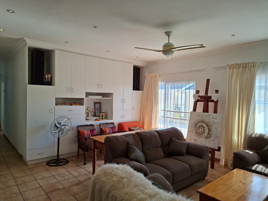 8 Bedroom Property for Sale in St Michaels On Sea KwaZulu-Natal