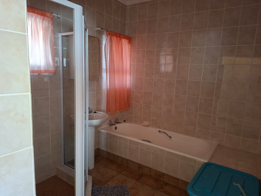 8 Bedroom Property for Sale in St Michaels On Sea KwaZulu-Natal