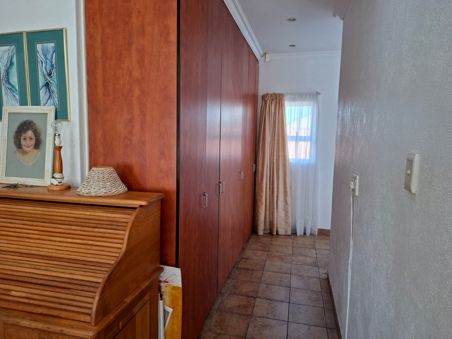 8 Bedroom Property for Sale in St Michaels On Sea KwaZulu-Natal