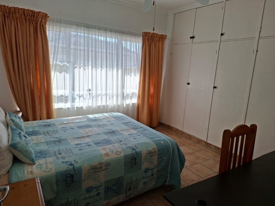 8 Bedroom Property for Sale in St Michaels On Sea KwaZulu-Natal