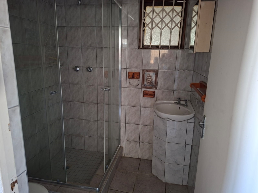 8 Bedroom Property for Sale in St Michaels On Sea KwaZulu-Natal