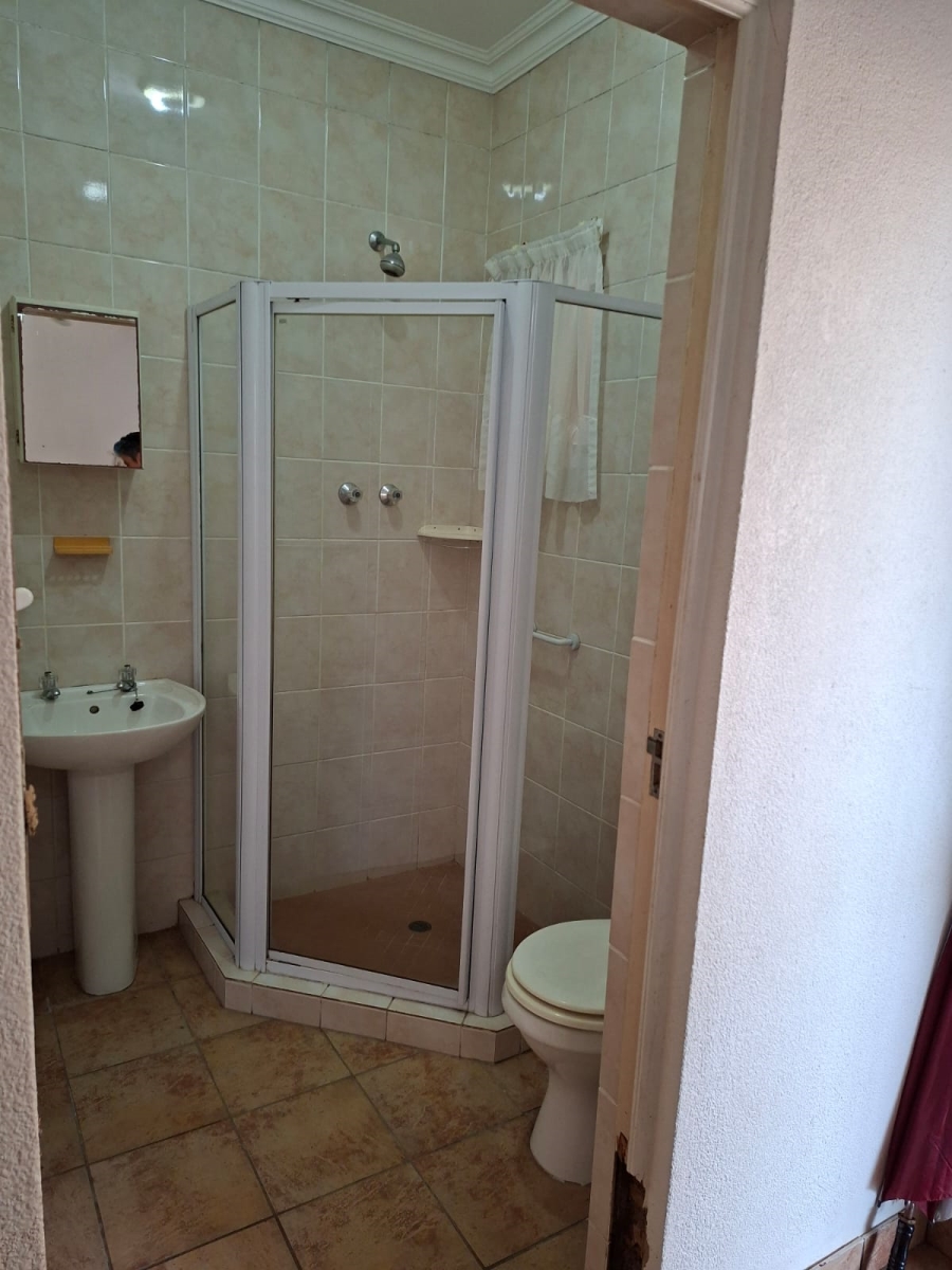 8 Bedroom Property for Sale in St Michaels On Sea KwaZulu-Natal