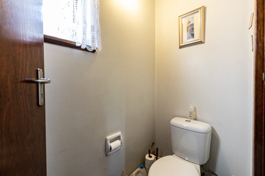 4 Bedroom Property for Sale in Amanzimtoti KwaZulu-Natal