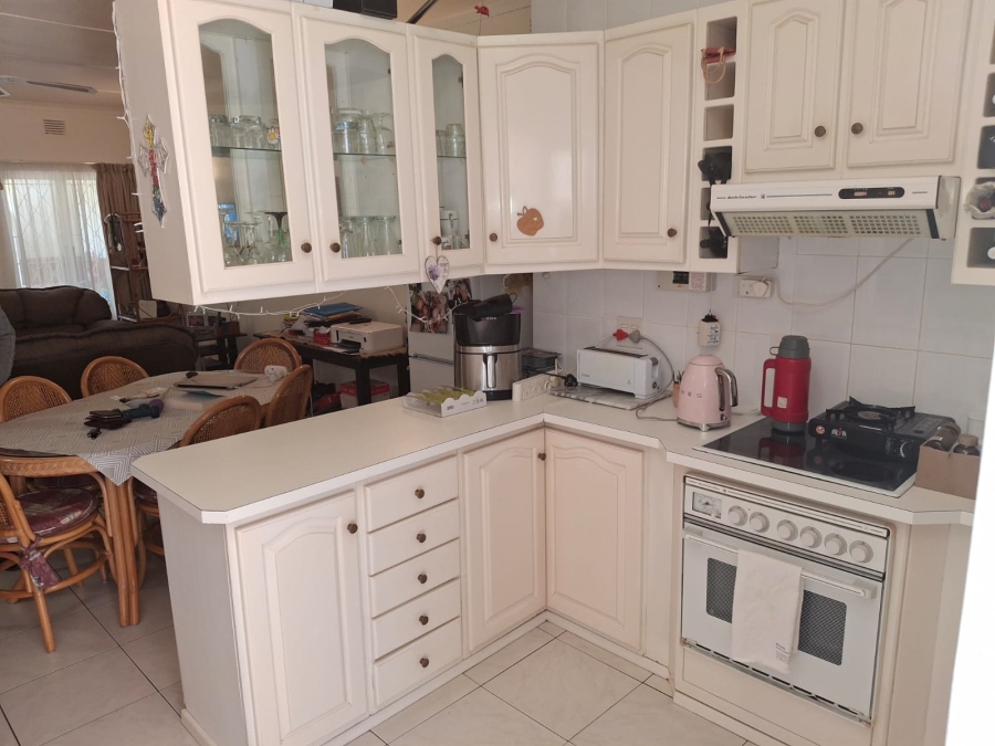 3 Bedroom Property for Sale in St Michaels On Sea KwaZulu-Natal