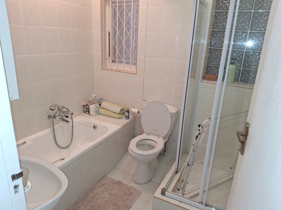 3 Bedroom Property for Sale in St Michaels On Sea KwaZulu-Natal