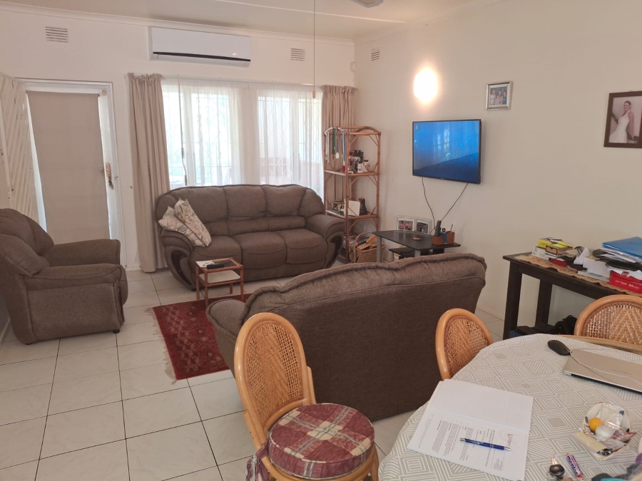 3 Bedroom Property for Sale in St Michaels On Sea KwaZulu-Natal