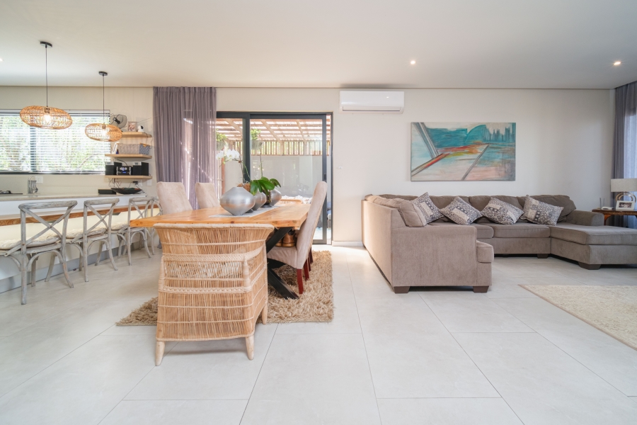 5 Bedroom Property for Sale in Dunkirk Estate KwaZulu-Natal