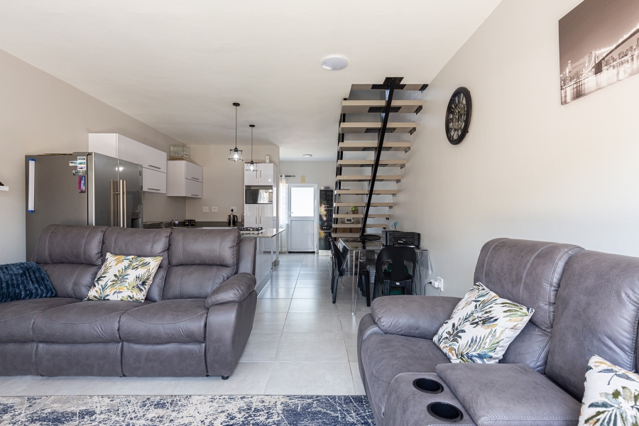 To Let 2 Bedroom Property for Rent in Park Hill KwaZulu-Natal