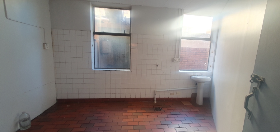 To Let commercial Property for Rent in Bluff KwaZulu-Natal