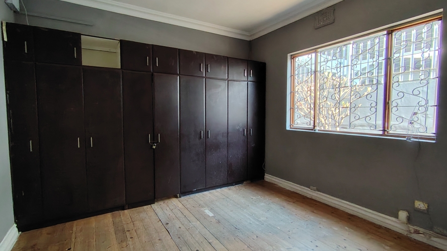 Commercial Property for Sale in Essenwood KwaZulu-Natal