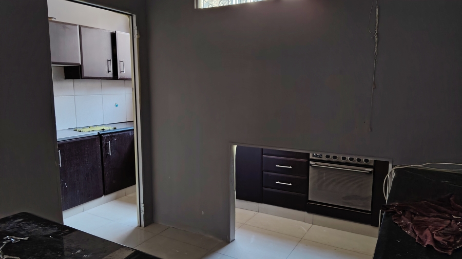 Commercial Property for Sale in Essenwood KwaZulu-Natal