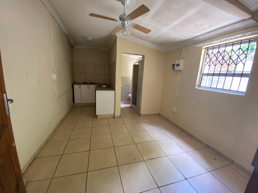 To Let 1 Bedroom Property for Rent in Empangeni Central KwaZulu-Natal