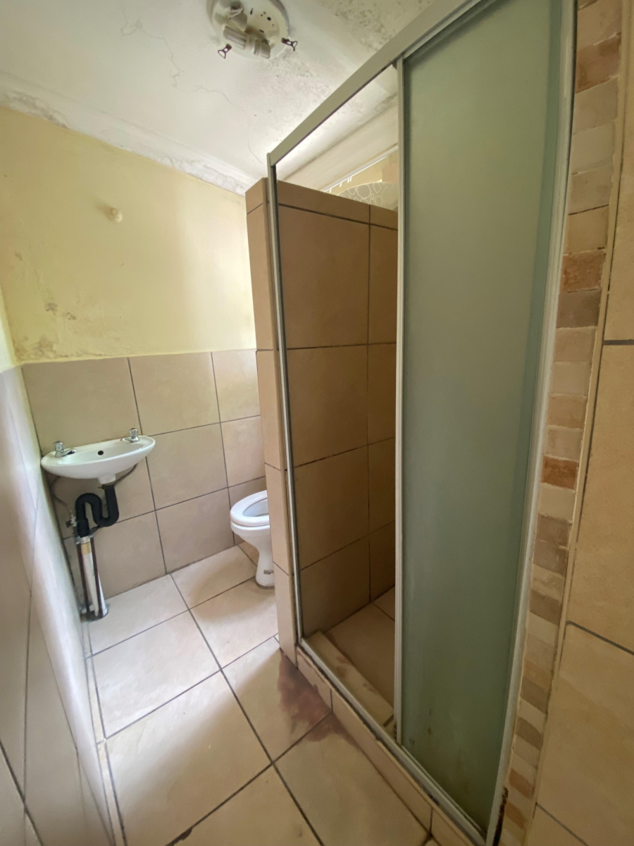 To Let 1 Bedroom Property for Rent in Empangeni Central KwaZulu-Natal