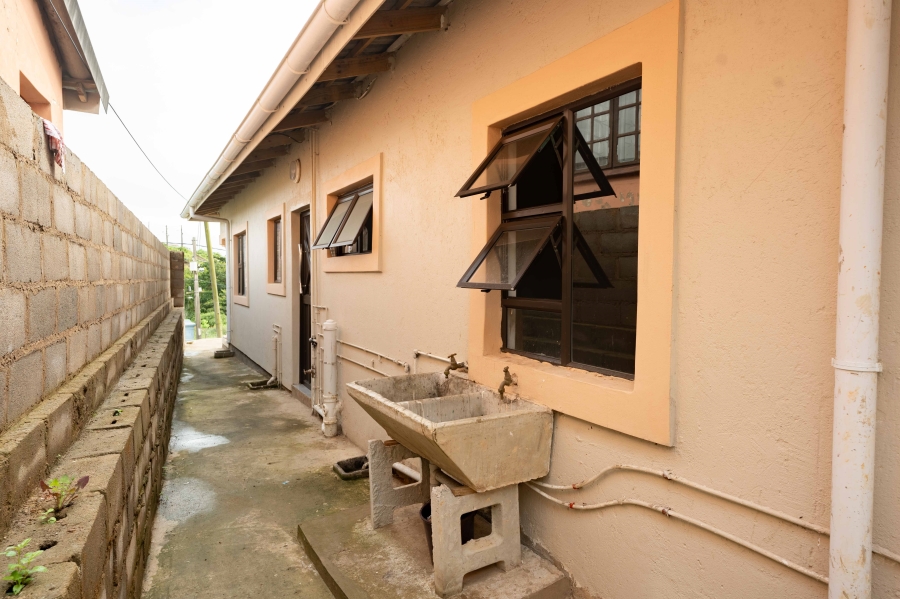 3 Bedroom Property for Sale in Lovu KwaZulu-Natal