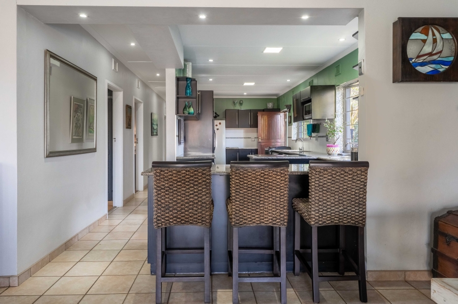3 Bedroom Property for Sale in Amanzimtoti KwaZulu-Natal