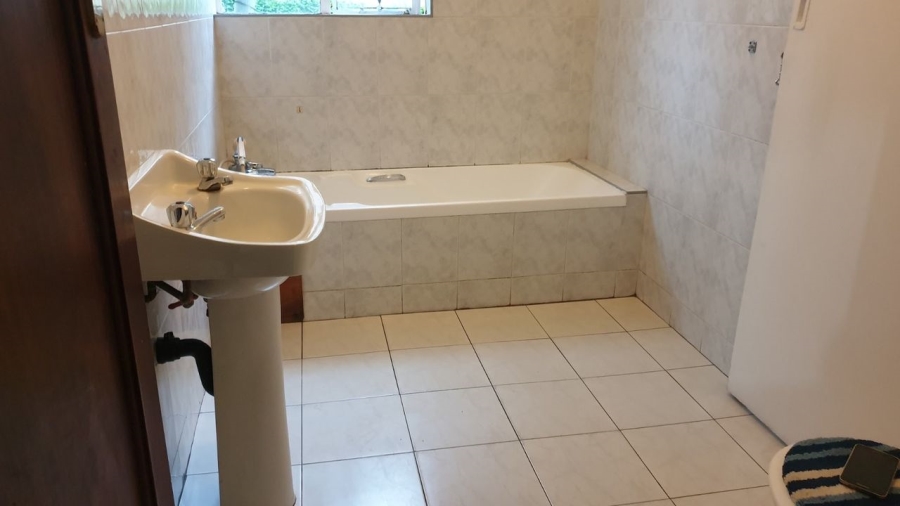 1 Bedroom Property for Sale in Glenwood KwaZulu-Natal