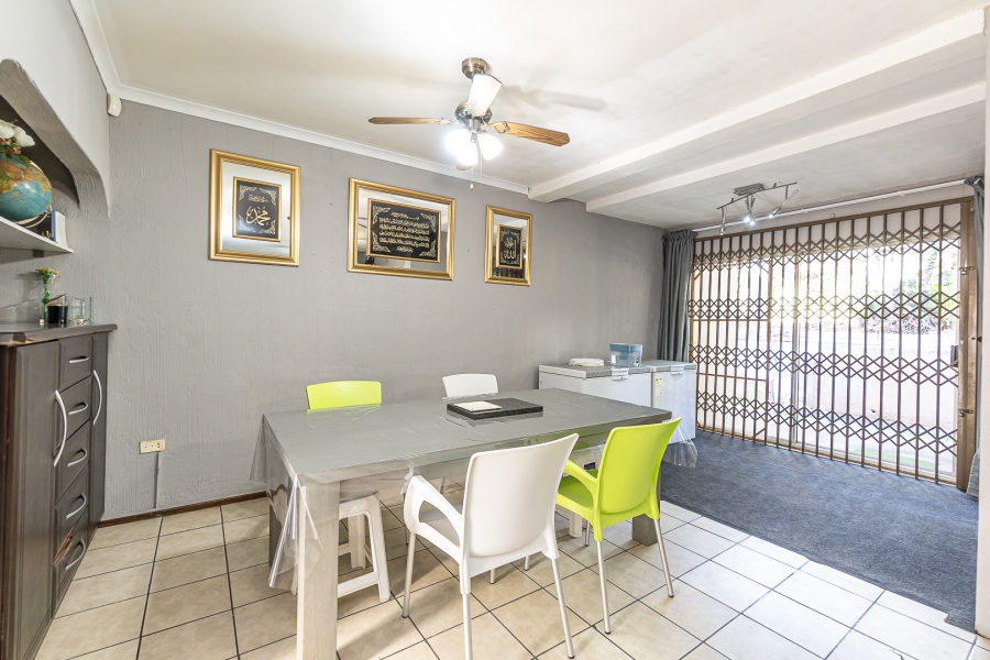 3 Bedroom Property for Sale in Amanzimtoti KwaZulu-Natal
