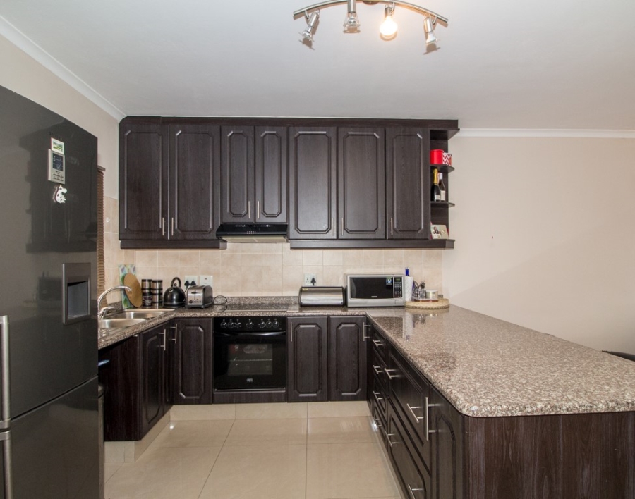 3 Bedroom Property for Sale in Amanzimtoti KwaZulu-Natal