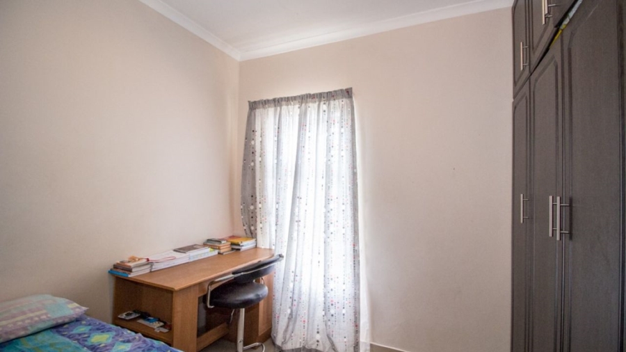 3 Bedroom Property for Sale in Amanzimtoti KwaZulu-Natal