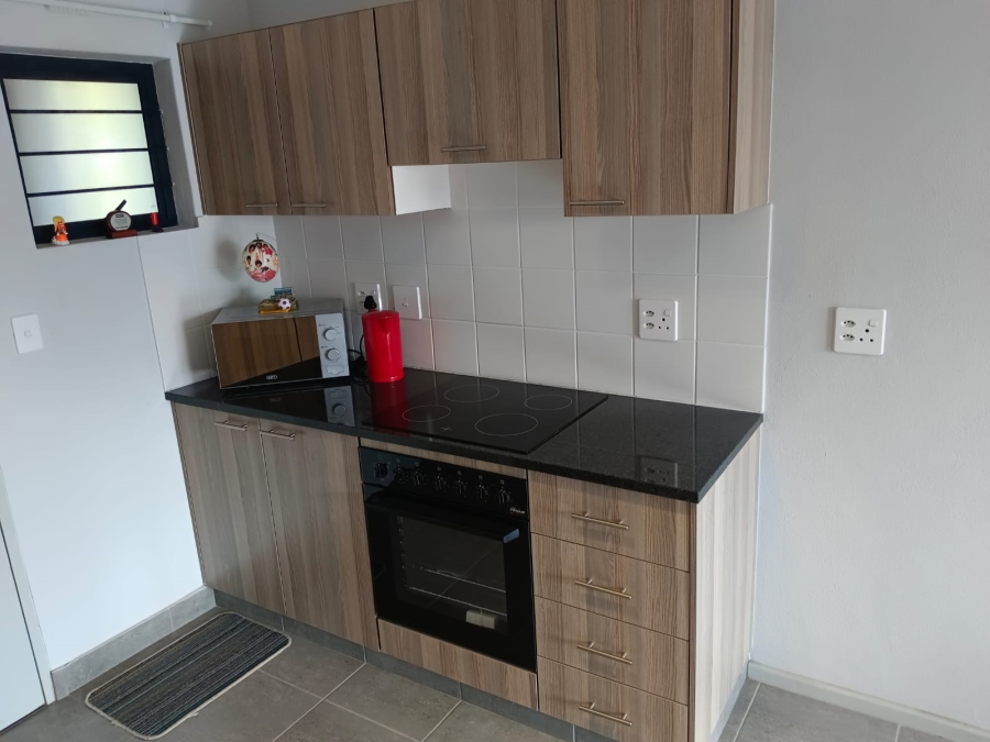 To Let 2 Bedroom Property for Rent in Amanzimtoti KwaZulu-Natal