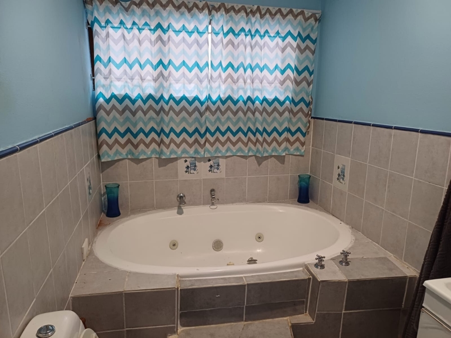 3 Bedroom Property for Sale in Brighton Beach KwaZulu-Natal