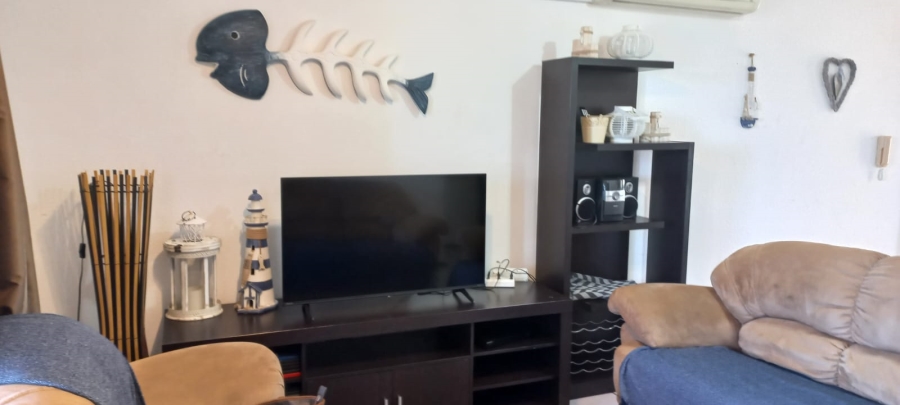 2 Bedroom Property for Sale in Uvongo KwaZulu-Natal