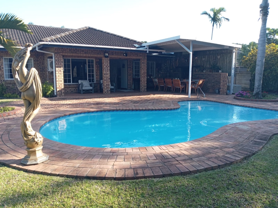 4 Bedroom Property for Sale in Meer En See KwaZulu-Natal