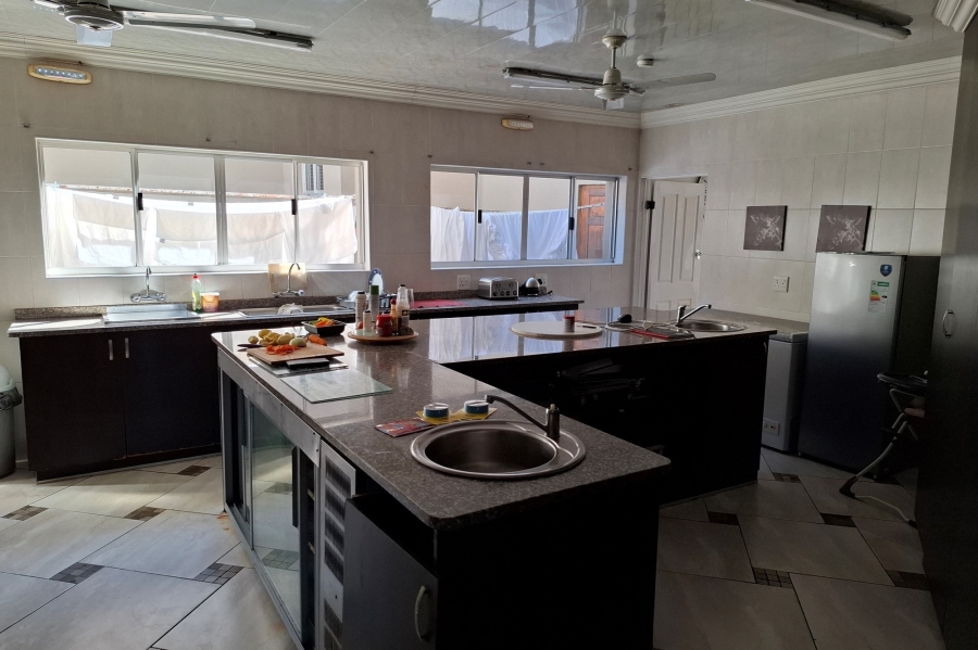 15 Bedroom Property for Sale in St Michaels On Sea KwaZulu-Natal