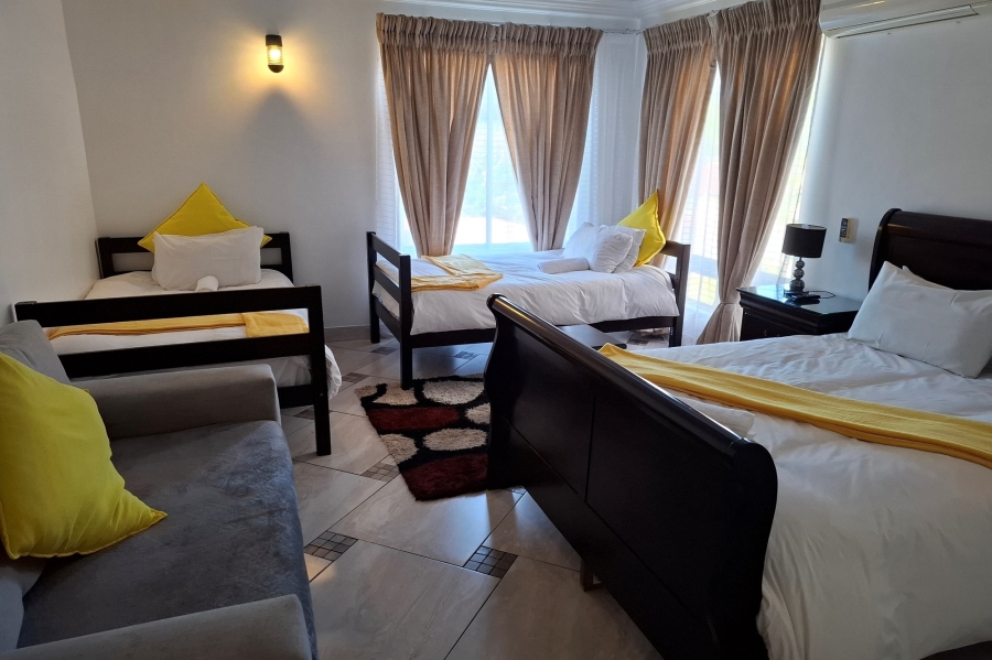 15 Bedroom Property for Sale in St Michaels On Sea KwaZulu-Natal