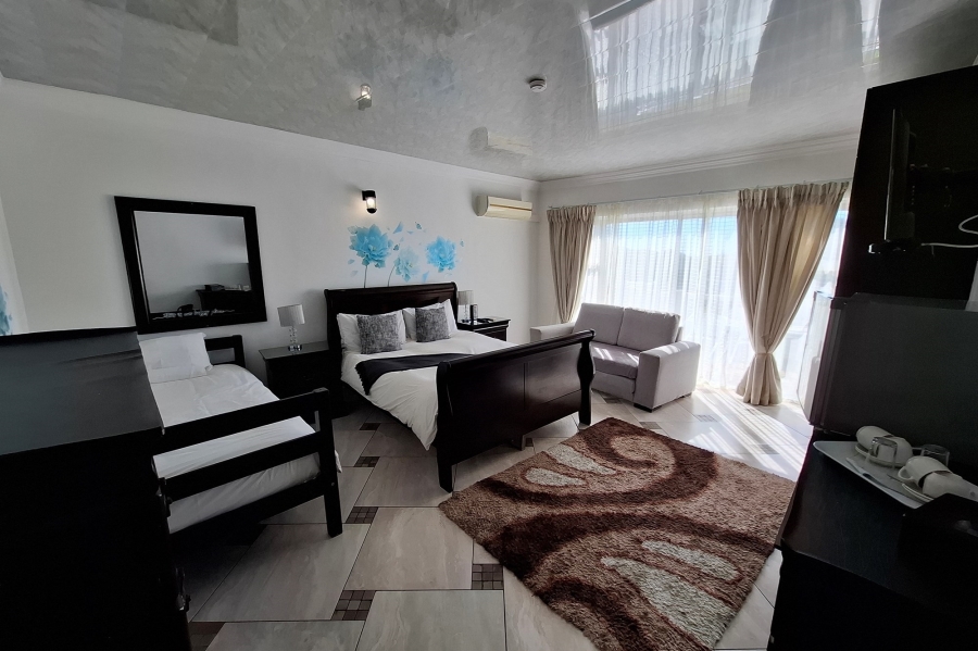 15 Bedroom Property for Sale in St Michaels On Sea KwaZulu-Natal