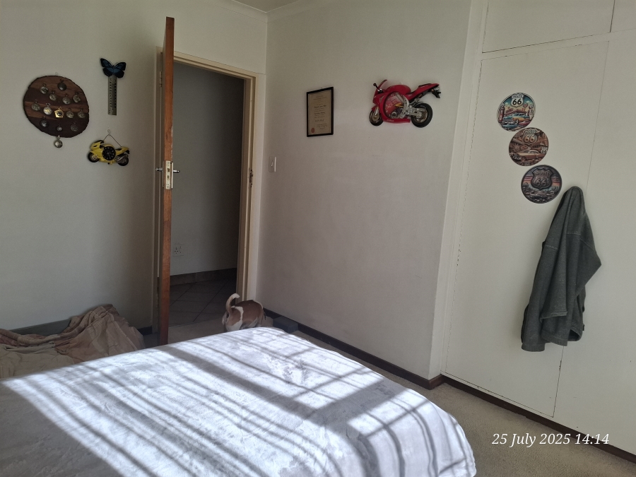 3 Bedroom Property for Sale in Huttenheights KwaZulu-Natal