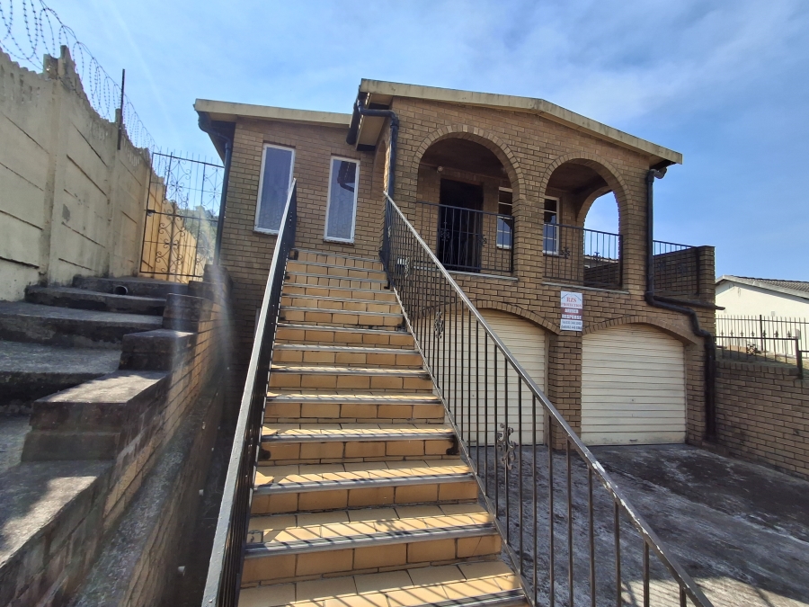 3 Bedroom Property for Sale in Bombay Heights KwaZulu-Natal