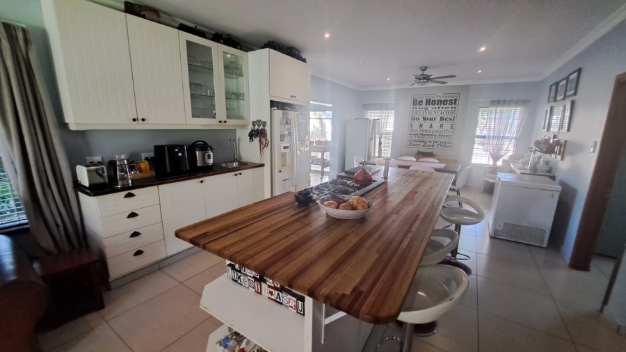 4 Bedroom Property for Sale in Meer En See KwaZulu-Natal