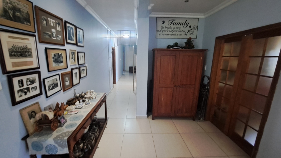 4 Bedroom Property for Sale in Meer En See KwaZulu-Natal