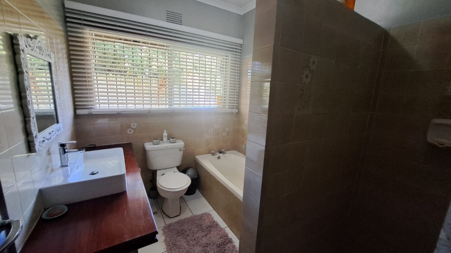 4 Bedroom Property for Sale in Meer En See KwaZulu-Natal