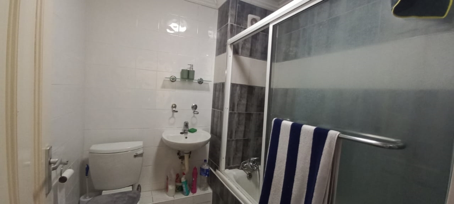 2 Bedroom Property for Sale in North Beach KwaZulu-Natal