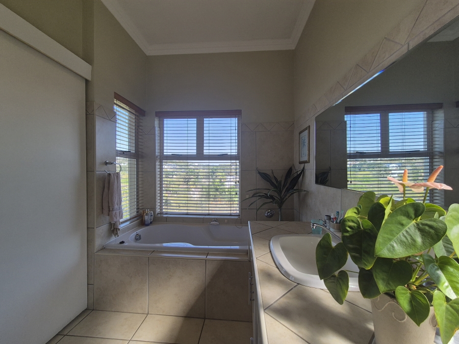4 Bedroom Property for Sale in Salt Rock KwaZulu-Natal
