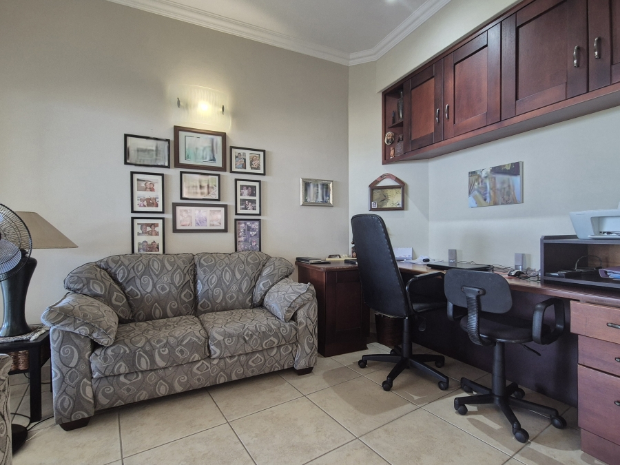 4 Bedroom Property for Sale in Salt Rock KwaZulu-Natal