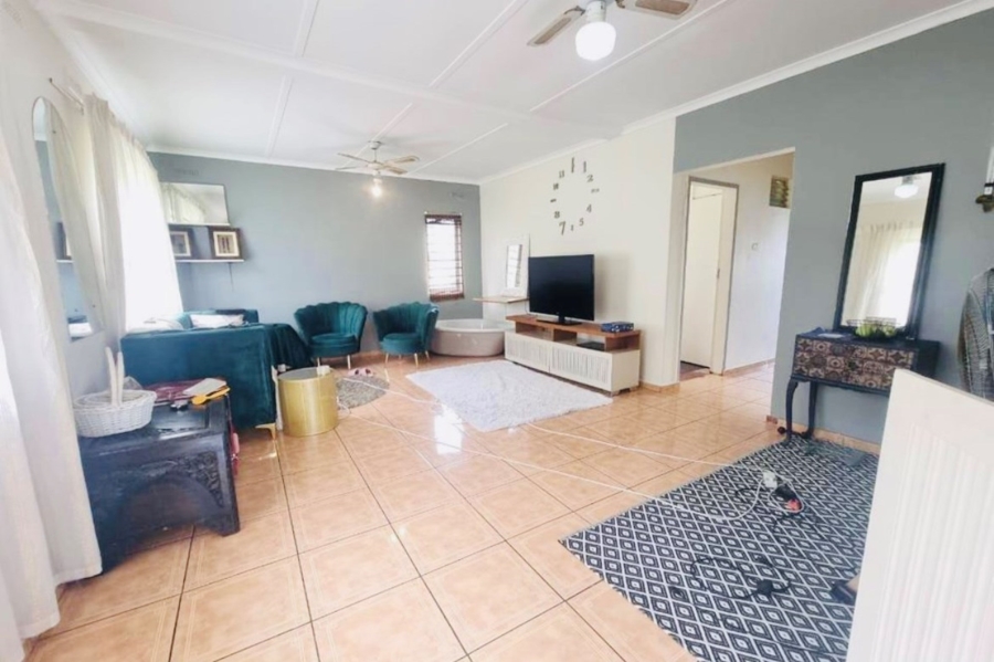 3 Bedroom Property for Sale in Montclair KwaZulu-Natal